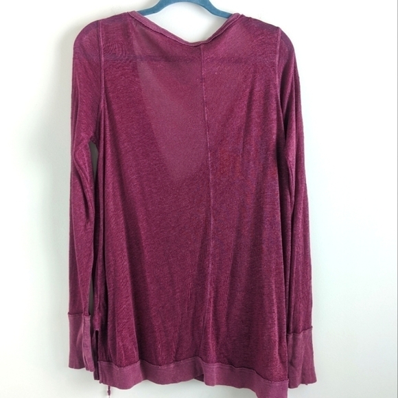 WE the Free Linen Blend Henley low V Neck with ties Oversized L Cranberry Plum - Picture 4 of 12